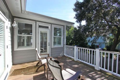 3008 Hartnett Boulevard Home