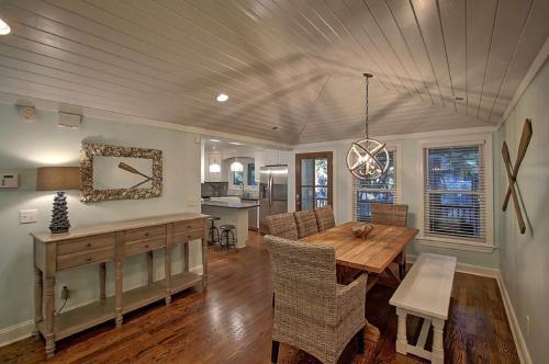35 Twin Oaks Cottage