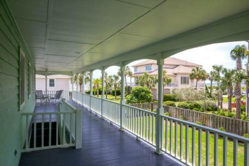 3 43rd Avenue