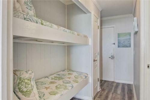 Sea Cabin 347-c