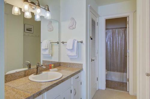 14 Beachwood East