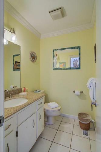 14 Beachwood East