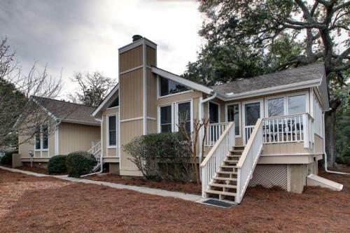 15 Lake Village Lane