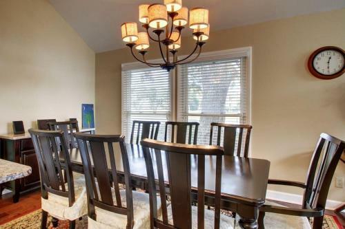 15 Lake Village Lane