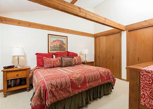 Apartamento Golf Creek 35 - Two Bedroom Condominium