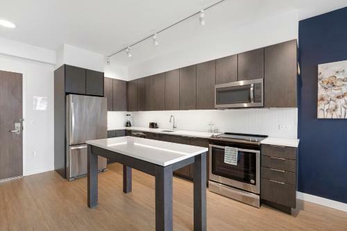 Home Away Apartments At Warren
