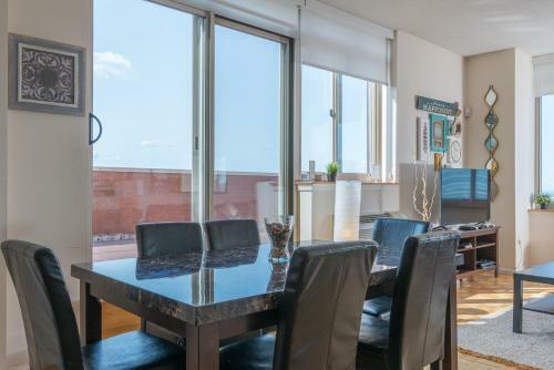 Apartamento Skyline Luxury Home Suites On Washington Blvd