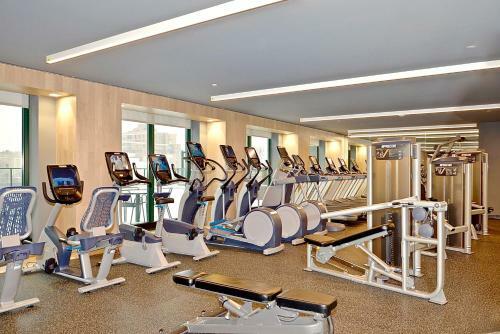 Kasa Manhattan View Apartments