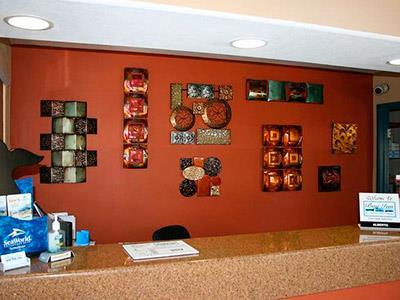 Hotel Bay Inn And Suites
