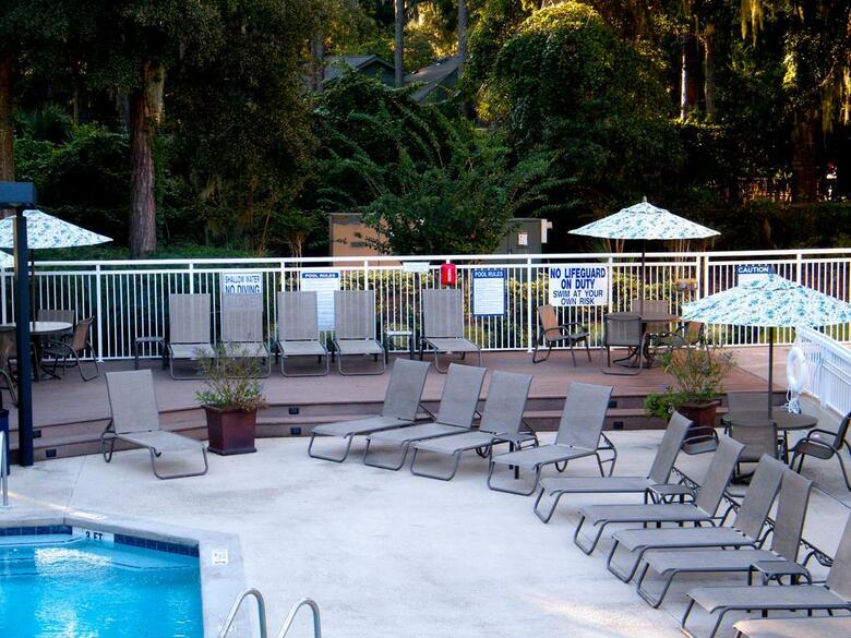 Park Lane Hotel & Suites
