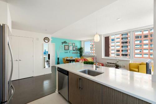 Apartamento Skyline Luxury Home Suites At Newport II
