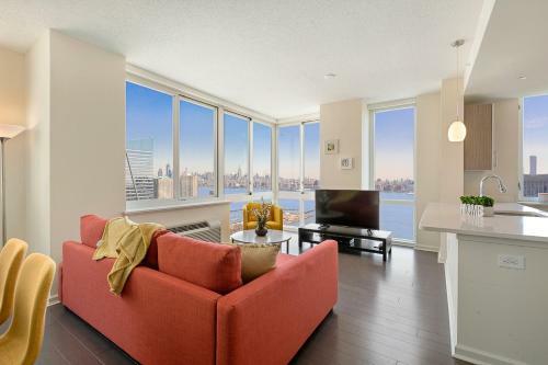 Apartamento Skyline Luxury Home Suites At Newport II