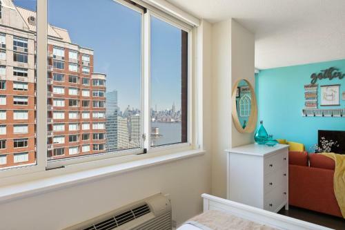 Apartamento Skyline Luxury Home Suites At Newport II