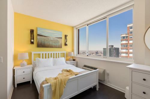 Apartamento Skyline Luxury Home Suites At Newport II