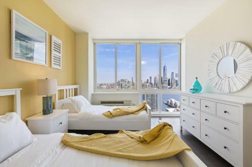 Apartamento Skyline Luxury Home Suites At Newport II