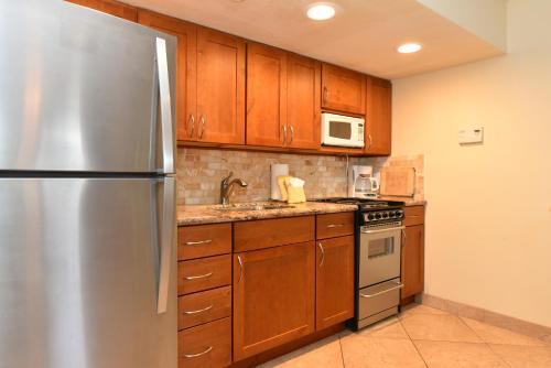 Royal Kahana 104 Apartment