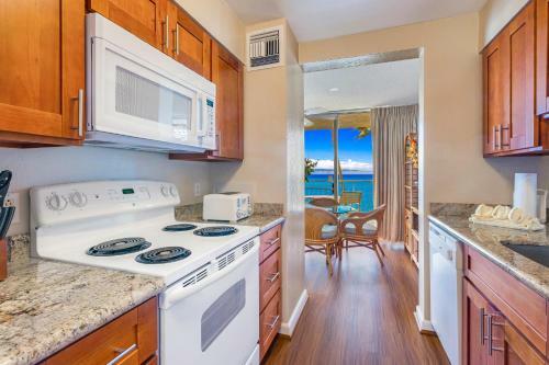 Royal Kahana 210