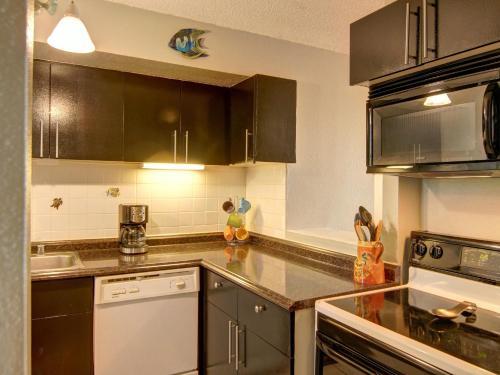 Kahana Villa E610