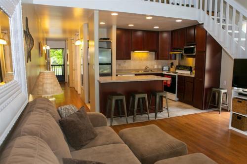 155 West 1 Bedroom, 2 Bath + Loft