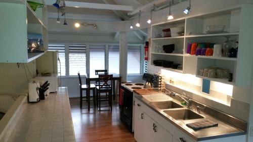 Kailua Beachside 2bed/2bath