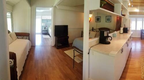 Kailua Beachside 2bed/2bath