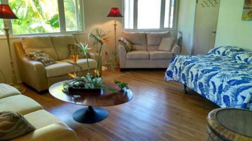 3br Condo On Beautiful Kailua Beach