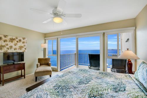 Sea Village 1101