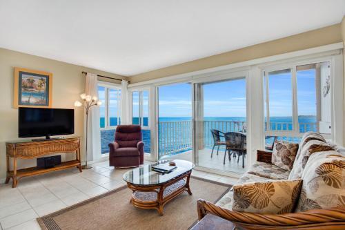 Sea Village 1101