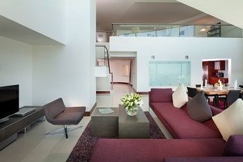 Hotel World Trade Centre Residence