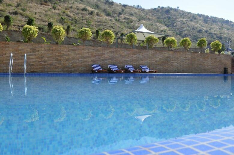 Hotel Cambay Spa & Resort