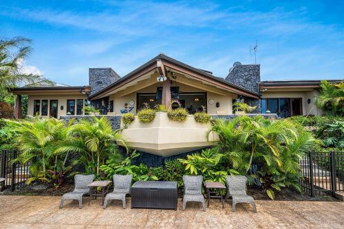 Hahalua Hale Home
