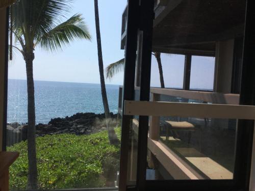Kona Surf & Racquet Club 4-204