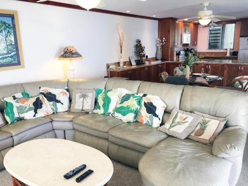 Kona Surf & Racquet Club 4-204