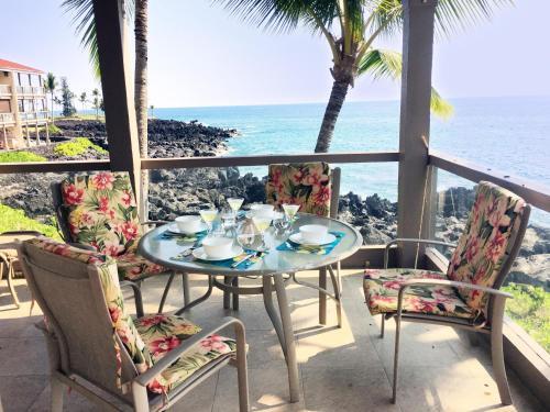 Kona Surf & Racquet Club 4-204