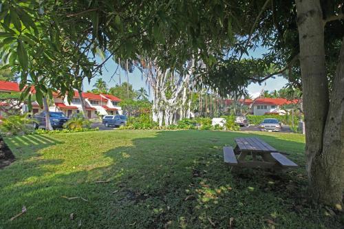 Kona Surf & Racquet Club 4-204