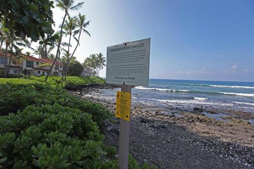 Kona Surf & Racquet Club 4-204