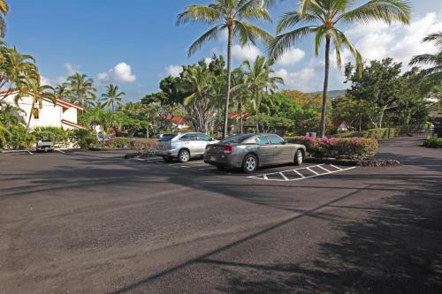 Kona Surf & Racquet Club 4-204