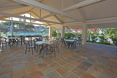 Kona Surf & Racquet Club 4-204
