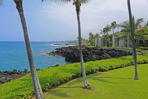 Kona Surf & Racquet Club 4-204