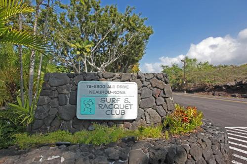 Kona Surf & Racquet Club 4-204