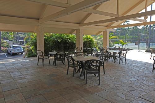 Kona Surf & Racquet Club 4-204