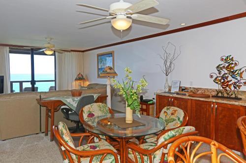 Kona Surf & Racquet Club 4-204