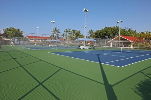 Kona Surf & Racquet Club 4-204
