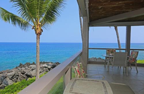 Kona Surf & Racquet Club 4-204