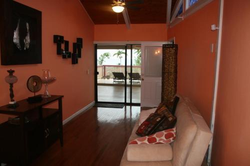 Hale Nui Ohana Home