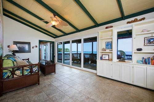 Alii Drive Cottage 78-6662