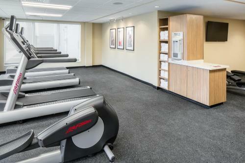 Hotel Towneplace Suites By Marriott Kansas City Airport
