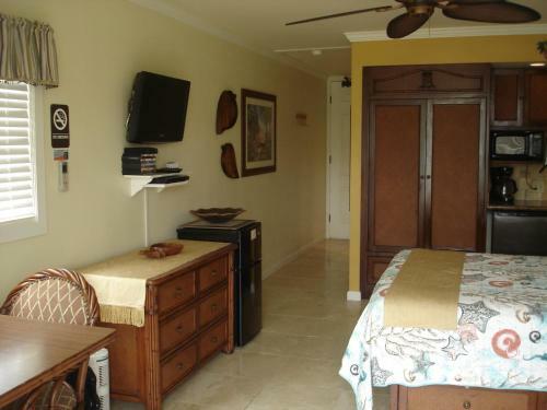 Apartamentos Islander On The Beach Unit 256