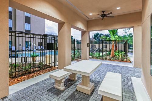 Hotel Hampton Inn & Suites Houston I-10 West Park Row, Tx
