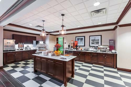 Hotel Hampton Inn & Suites Houston I-10 West Park Row, Tx